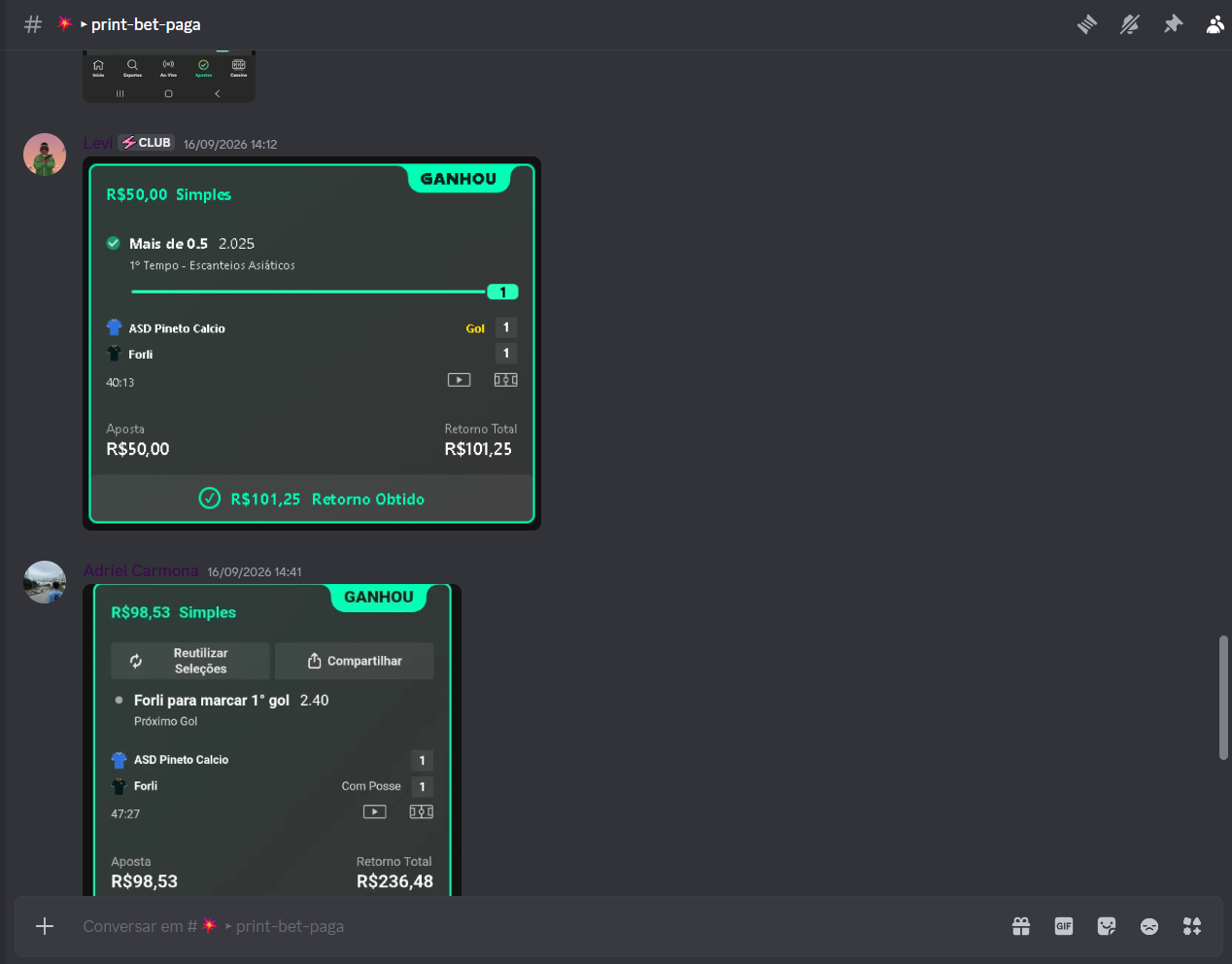 Print dos alunos Levi e Adriel Carmona no Discord